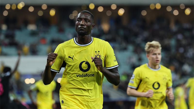 Serhou Guirassy bejubelt das frühe Führungstor des BVB.