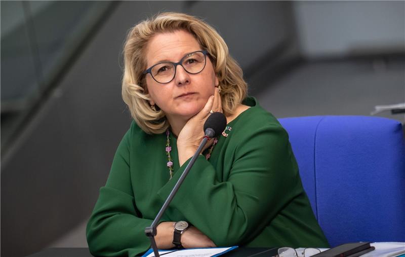 Schulze: Ohne Frauen würde kein Gesundheitssystem laufen Setzt auf eine feministische Entwicklungspolitik - auch im Gesundheitswesen: SPD-Ministerin Svenja Schulze.