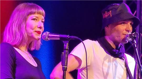 Shawn Fisher und Jordyn Jackson vereinen Folk, Indie und Pop in ihrer Musik.