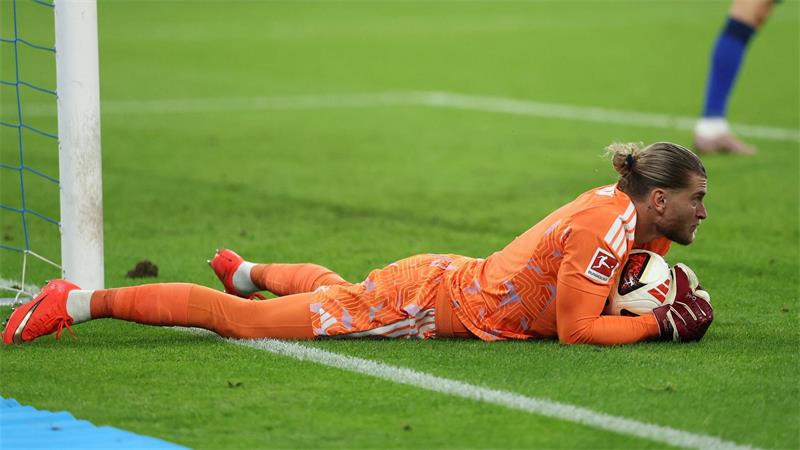 Neuer nach Nullnummer: „Jeder Pfiff ein Kompliment“ Sicherte den Schalker Heimpunkt gegen den FC Bayern: Torwart Loris Karius.
