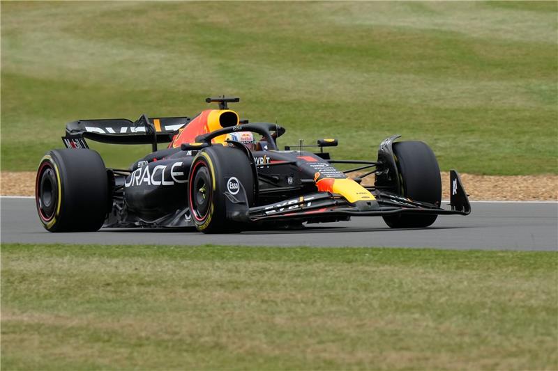Sicherte sich auch in Silverstone den ersten Startplatz: Weltmeister Max Verstappen.