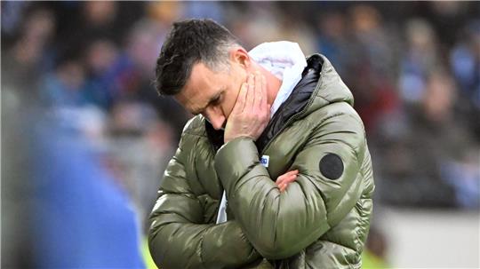 Sichtlich frustriert: Karlsruhes Cheftrainer Christian Eichner.