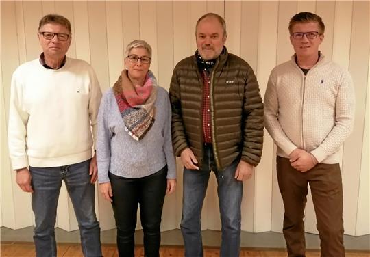 Sie bilden den Vorstand des neu gegründeten Bürgervereins: (v.li.) Bernd Meyer, Iris Klamke, Jörg Linnemannstöns, Christian Meyer Foto: Hohaus