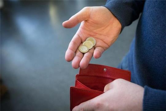 Sie müssen jeden Euro zweimal umdrehen: Vor allem Alleinerziehende und Sozialhilfeempfänger sind von Armut bedroht.