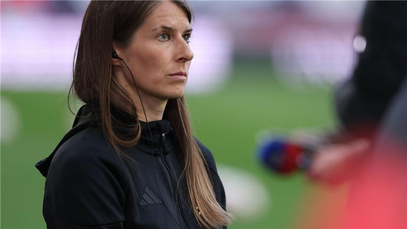 Sie steht erneut im Mittelpunkt: Marie-Louise Eta. 