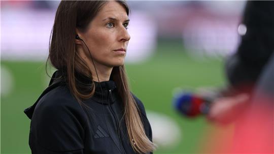 Sie steht erneut im Mittelpunkt: Marie-Louise Eta. 