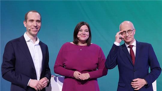 Sie treten bei der Bürgerschaftswahl als Kandidaten zum Bürgermeister an: Dennis Thering für die CDU, Katharina Fegebank für die SPD und Peter Tschentscher für die SPD. (Archivbild)