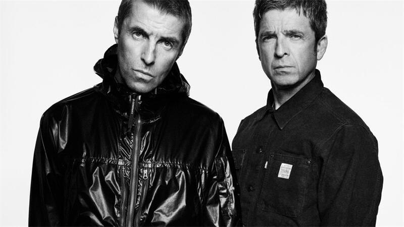 Comeback von Oasis: Noel und Liam Gallagher kündigen Tour an Sie tun es wieder: Liam (l) und Noel Gallagher wollen zusammen auf der Bühne stehen.