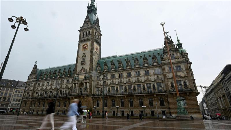 Sieben Wochen nach der Bürgerschaftswahl haben SPD und Grünen in Hamburg ihre Koalitionsverhandlungen abgeschlossen. (Archivbild)