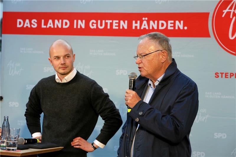 Siegreiches SPD-Duo: Am 5. Oktober tritt der alte und neue Ministerpräsident Stephan Weil für und mit Christoph Willeke im Goslarer Wahlkampf auf.