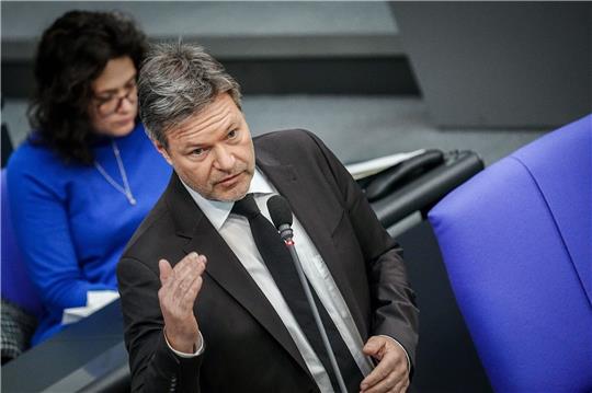 Sieht in dem Mangel an Fachkräften in Deutschland eine Bedrohung für die Volkswirtschaft: Robert Habeck.