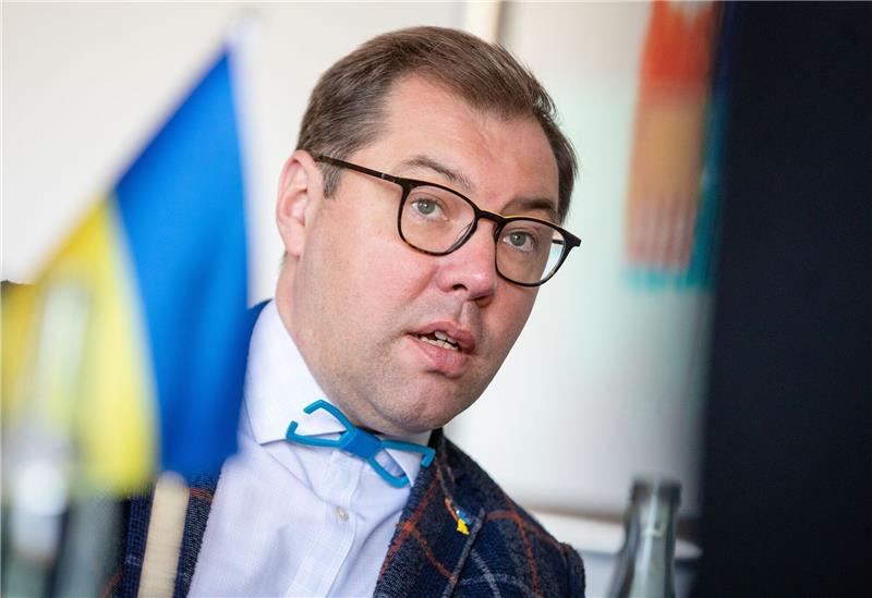 Botschafter weist Verwicklung in Moskau-Anschlag zurück Sieht keinen Grund für Misstrauen gegenüber seinem Land: Oleksii Makeiev.
