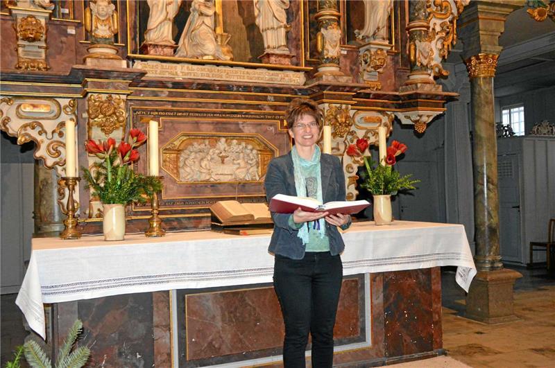 Silvia Köhler an ihrem bisherigen Arbeitsplatz in der Marktkirche. Neun Jahre ist sie in Clausthal-Zellerfeld, jetzt wechselt sie nach Ostfriesland.  Foto: Meyer-Zurwelle