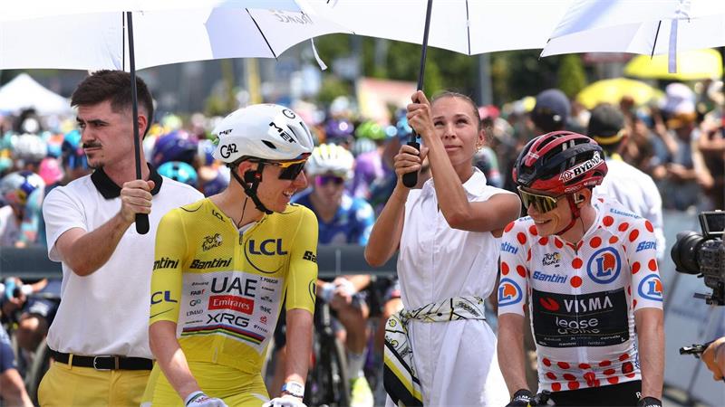 Pogacar und dann? Die Favoriten der Tour im Check Sind seit Jahren Rivalen: Tadej Pogacar (l) und Jonas Vingegaard.