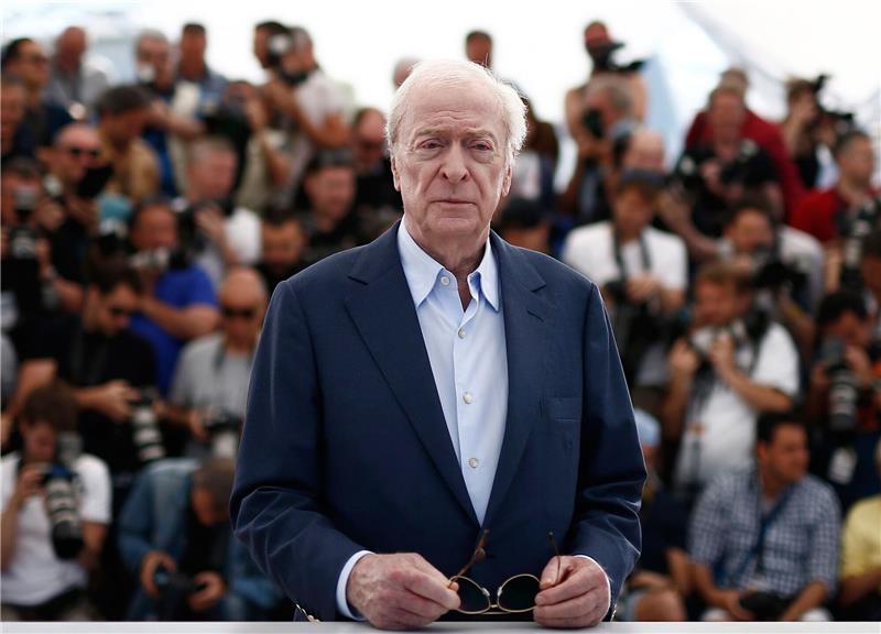 Weltstar und Kultfigur: Michael Caine wird 90 Sir Michael Caine steht weiterhin vor der Kamera.