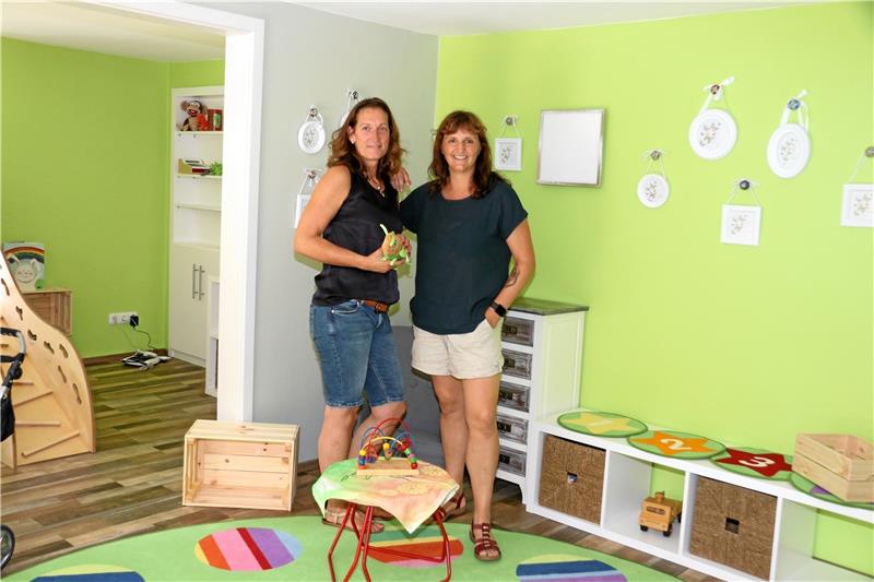 Skadi Ebel und Sandra Reineke (v.li.) bei der Eröffnung ihrer Krippe vor zwei Jahren. GZ-Archiv: Haberstumpf