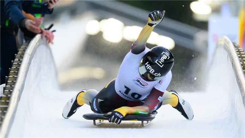 Skeleton-Weltcup in Altenberg: Jacqueline Pfeifer jubelt über Sieg