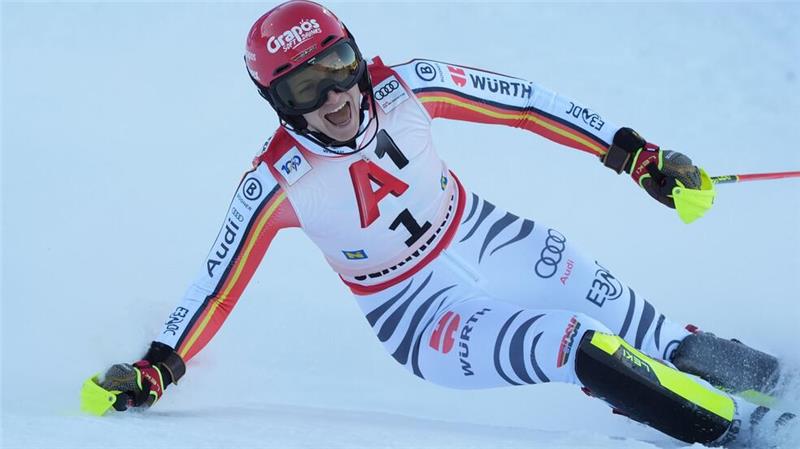 Zweifel vor Ski-WM? DSV-Team beschwört Geist von Cortina Slalom-Spezialistin Lena Dürr ist die größte Hoffnungsträgerin des DSV bei der WM. (Foto Archiv)