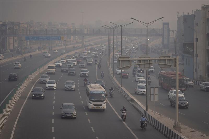 Neu Delhi erwägt künstlichen Regen zur Smog-Bekämpfung Smog in Neu Dehli. Kann künstlicher Regen dagegen helfen?