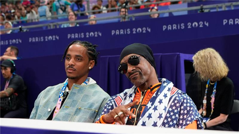 Snoop Dogg (r) sorgte für hohe TV-Quoten bei NBC.