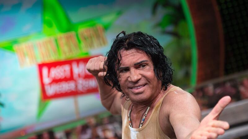 Sommer, Südafrika und neue Regeln: Alles anders im Dschungel So fing alles an: Costa Cordalis gewann das erste Dschungelcamp 2004.