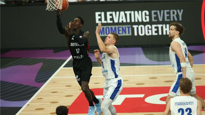 „Note 1+“: Basketballer auf dem Weg zum deutschen Dream Team So leicht sah es für Schröder und Co. häufig aus.
