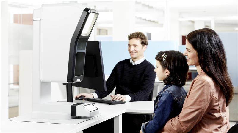 So oder ähnlich soll es künftig nach den Vorstellungen der Bundesdruckerei in den Einwohnermeldeämter aussehen, wo die digitalen Passbilder unbürokratisch und direkt gemacht werden können.