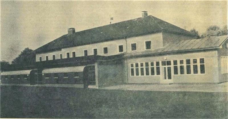 40 Jahre Bücher-Ausleihe am Alten Bahnhof So präsentiert sich die Stadtbibliothek am Alten Bahnhof im Jahr 1982.