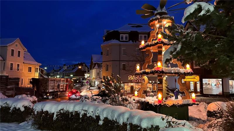 In einigen Orten im Harz könnte es Schnee an den Festtagen geben So sah es im Dezember 2023 in Braunlage aus. Möglicherweise gibt es im Ober- und Hochharz auch dieses Jahr wieder Schnee zu den Festtagen.