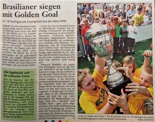 So steht es geschrieben: Bei der ersten Auflage der GZ-Mini-WM gewinnt Harlingerodes Nachwuchs in einem dramatischen Finale gegen den FC Altenau. Repro: Sowa