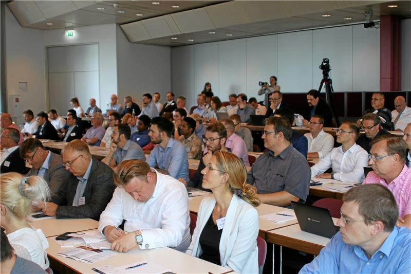 Wirtschaftsminister Olaf Lies eröffnet Rewimet-Symposium So viele Gäste wie nie zuvor: Zum Symposium kommen 150 Teilnehmer, darunter eine Delegation aus den USA. Foto: Skuza