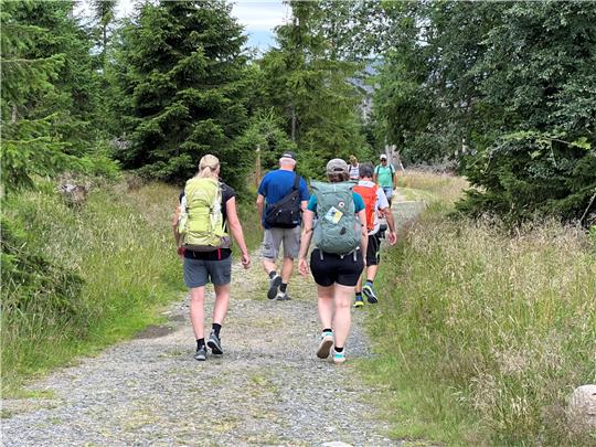 So warm wie derzeit ist es Ende September selten. Dennoch sind viele Wanderer rund um Braunlage unterwegs. Die Tourismus-Gesellschaft hat spezielle Angebote für sie ausgearbeitet. Foto: Eggers
