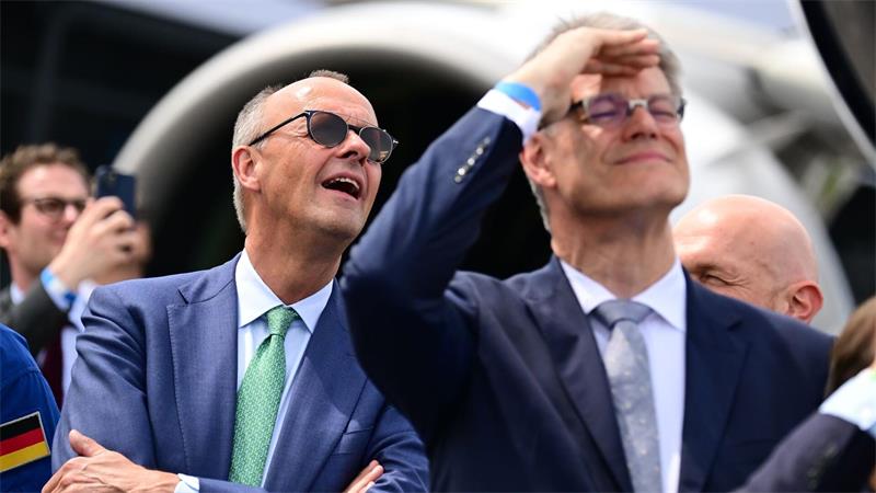 Merz‘ Personalrochade läuft aus dem Ruder Solche gemeinsamen Termine von Merz und Schnieder wird es künftig wohl nicht mehr geben.