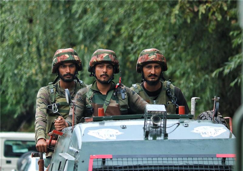 Indien: Sicherheitskräfte töten 29 maoistische Rebellen Soldaten der indischen Armee im Einsatz (Symbolbild).