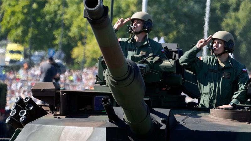 Polen: 5.000 Soldaten sollen bei Grenzkontrollen helfen Soldaten der polnischen Armee. Die Streitkräfte werden den Grenzschutz bei Kontrollen an der Grenze zu Deutschland und zu Litauen unterstützen. (Archivbild)