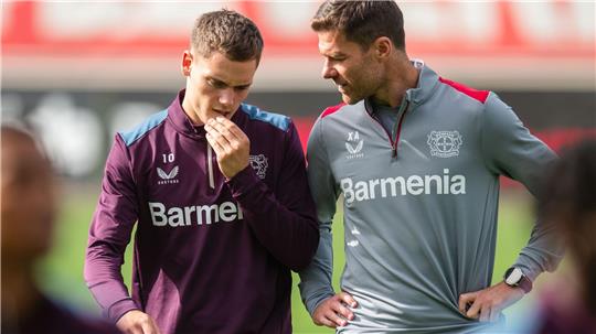 Sollen beide in Leverkusen bleiben: Florian Wirtz und Xabi Alonso.