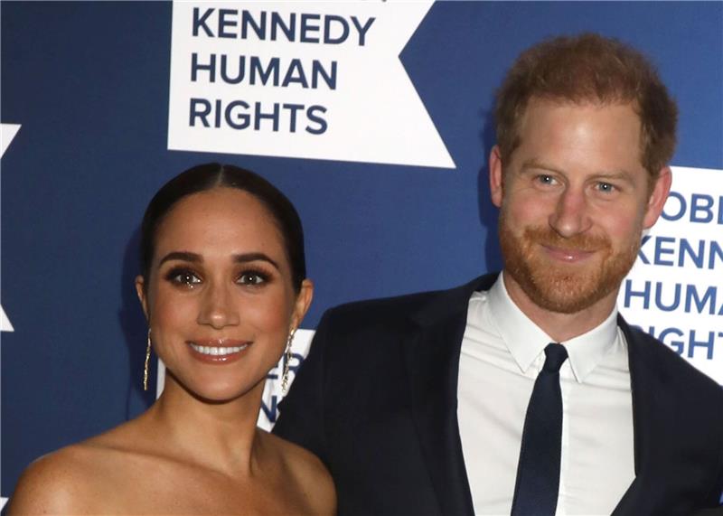 Palast lässt sich von neuen Vorwürfen nicht irritieren Sollen trotz aller Vorwürfe zur Krönung von Charles III. eingeladen werden: Herzogin Meghan und Prinz Harry.