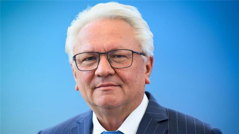 Nato befürchtet neue schwere Sabotageakte und Cyberangriffe Sollte nach Geheimdienstinformationen ermordet werden: Rheinmetall-Chef Armin Papperger. (Archivbild)