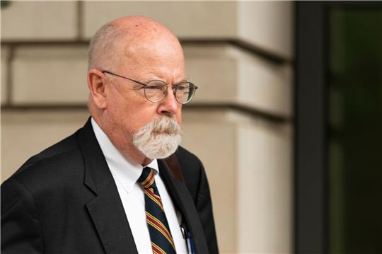 Sonderermittler John Durham verlässt ein Bundesgericht in Washington.