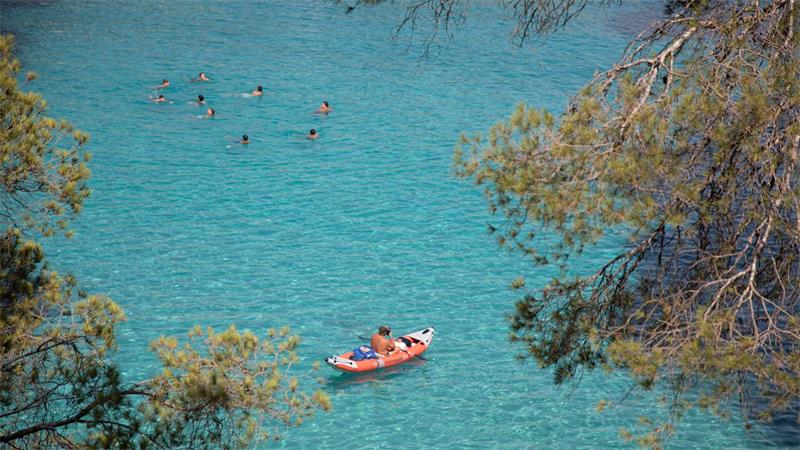Himmel und Meer: Warum die Farbe Blau uns glücklich macht Sonne und Meer - Traumziel Mallorca