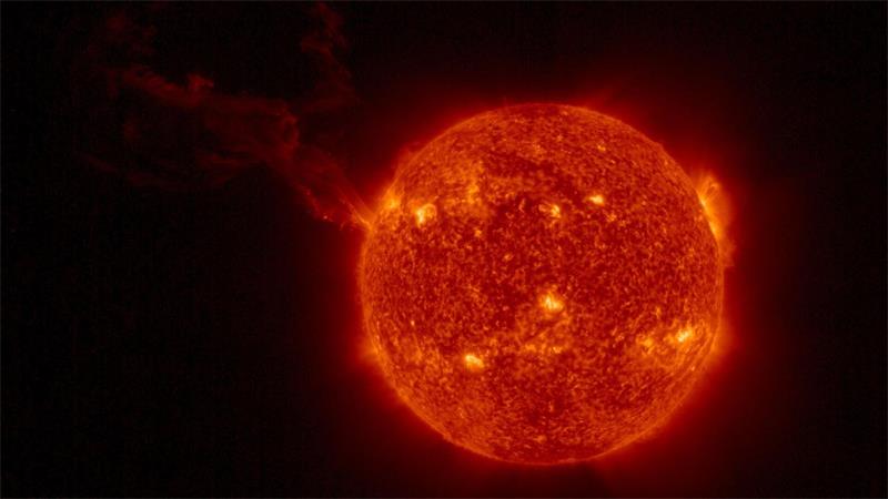 Im Mond-Schatten: Wie Forscher die Sonnenfinsternis nutzen Sonneneruption, aufgenommen von der Sonde „Solar Orbiter“