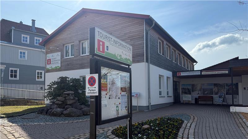 Braunlage schreibt mit zwei Tourismus-Gesellschaften schwarze Zahlen Sowohl die Braunlage-Tourismus-Gesellschaft als auch die Braunlage-Tourismus-Marketing-Gesellschaft haben ihren Sitz in der Tourist-Info in Baunlage.