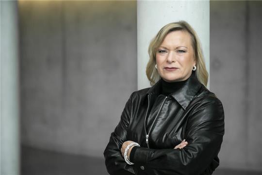 Sozialdemokratin Dunja Kreiser wirft dem CDU-Kanzlerkandidaten Friedrich Merz vor, mit den Abstimmungen zur Migration und der Zustimmung durch die AfD einen Tabubruch begangen und einen "Scherbenhaufen" hinterlassen zu haben.