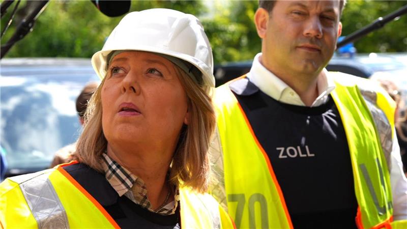 Stabiles Rentenniveau: Kabinett bringt Gesetz auf den Weg Sozialministerin Bärbel Bas hat ein erstes Rentenpaket durchs Kabinett gebracht.