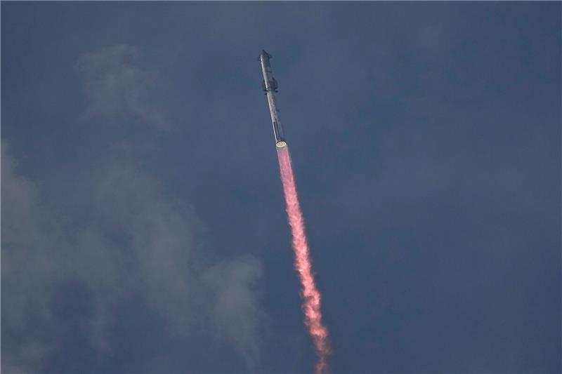 „Starship” kann auch dritten Test nicht abschließen SpaceX's Mega-Rakete Starship startet zu ihrem dritten Testflug von der Starbase in Boca Chica.