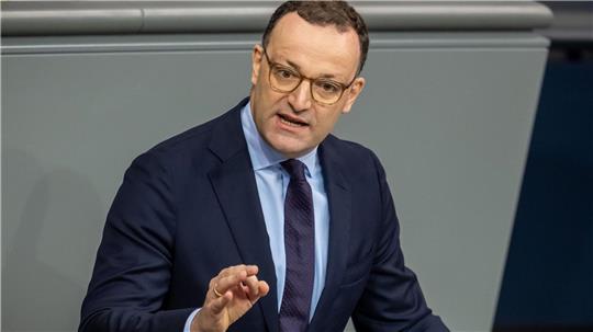 Spahn wirft SPD Unterstellung „rassistischer Narrative“ vor Spahn erinnert die SPD an „brutale“ Umfragewerte