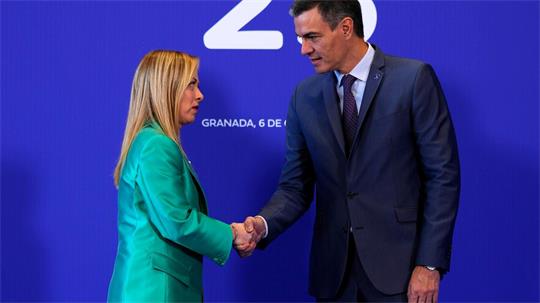 Spaniens linke Regierung von Ministerpräsident Pedro Sánchez hat nun ihrerseits Grenzkontrollen zu Italien angeordnet. Italien hatte zuvor ein Ultimatum Spaniens zurückgewiesen, die wegen der Ceuta-Krise angeordneten Grenzkontrollen zu beenden. (Archivbild)