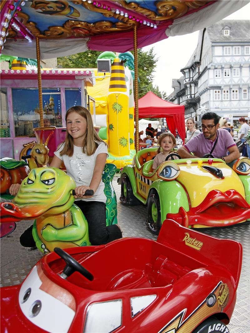 Spaß im Kinderkarussell.