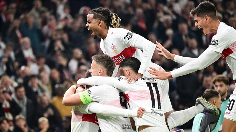 Spieler des VfB Stuttgart jubeln über den Treffer zum 1:0 gegen Celta Vigo in der Europa League.