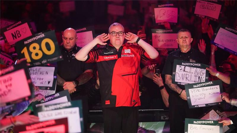 Littler und Bunting komplettieren Halbfinale im Ally Pally Spielt souverän bei der WM: Stephen Bunting.